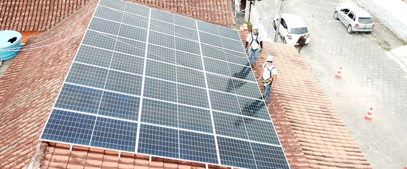 Trabalhamos com mão de obra própria e equipe altamente especializada. Seguimos todos os protocolos de higiene e limpeza para que você tenha conforto e segurança.